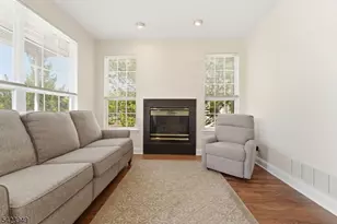 24 Kentworth Ct, Raritan Township, NJ 08822 - Photo 21