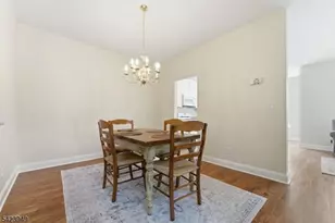 24 Kentworth Ct, Raritan Township, NJ 08822 - Photo 7