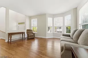 24 Kentworth Ct, Raritan Township, NJ 08822 - Photo 13