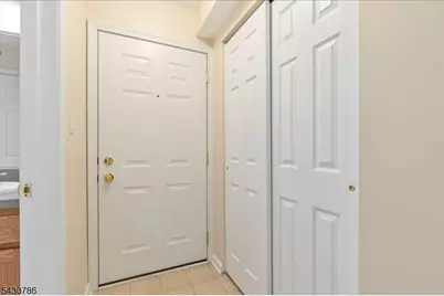 210 Stratford Pl, Bridgewater, NJ 08805 - Photo 5
