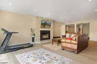 2 Brighton Ct, Livingston, NJ 07039 - Photo 37