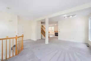 148 Arrowgate Dr, Randolph Township, NJ 07869 - Photo 5