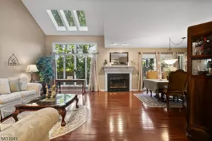 32 Lenox Ct, Montville Township, NJ 07045 - Photo 3