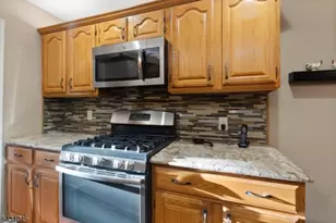 32 Lenox Ct, Montville Township, NJ 07045 - Photo 9