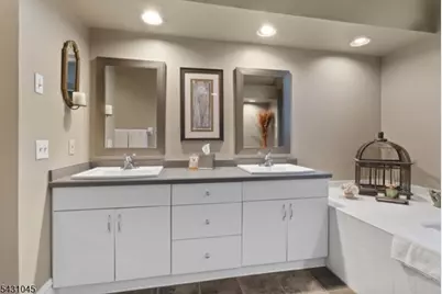 32 Lenox Ct, Montville Township, NJ 07045 - Photo 15