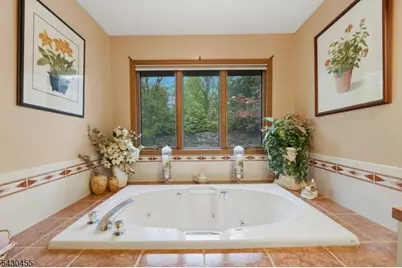 89 Columbus Ave, Totowa, NJ 07512 - Photo 17