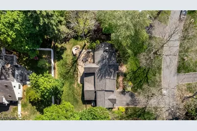 34 West Dr, Livingston, NJ 07039 - Photo 27