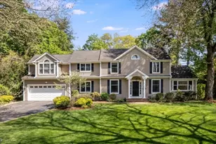 34 West Dr, Livingston, NJ 07039 - Photo 1