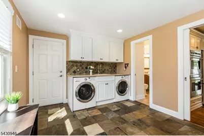 34 West Dr, Livingston, NJ 07039 - Photo 15