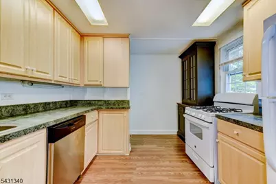 10 Lake Dr, Mendham, NJ 07945 - Photo 21