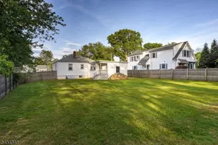 10 Lake Dr, Mendham, NJ 07945 - Photo 39