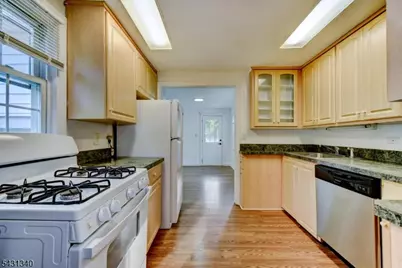 10 Lake Dr, Mendham, NJ 07945 - Photo 19