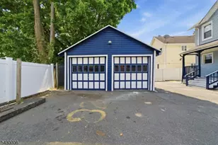82 Pequannock St, Dover, NJ 07801 - Photo 37