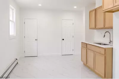 80 Wayne Ave, Paterson, NJ 07522 - Photo 5