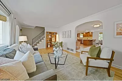 99 Ferncliff Rd, Bloomfield, NJ 07003 - Photo 3