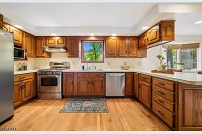 99 Ferncliff Rd, Bloomfield, NJ 07003 - Photo 13