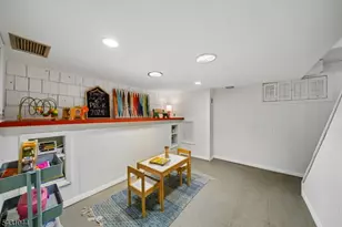 99 Ferncliff Rd, Bloomfield, NJ 07003 - Photo 21