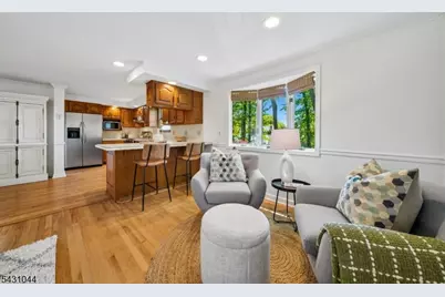 99 Ferncliff Rd, Bloomfield, NJ 07003 - Photo 11