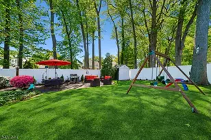 99 Ferncliff Rd, Bloomfield, NJ 07003 - Photo 27