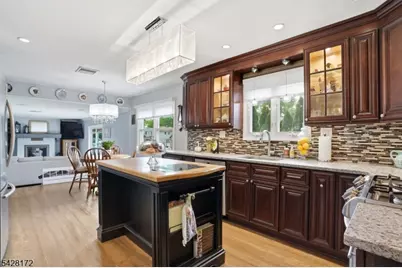 1 Jarvais Terrace, Clark Township, NJ 07066 - Photo 17