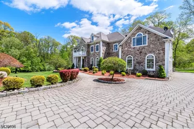 8 Peach Tree Ln, Chester, NJ 07930 - Photo 11