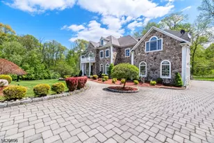 8 Peach Tree Ln, Chester, NJ 07930 - Photo 11