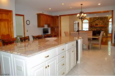 40 Newland Ct, Bridgewater Twp., NJ 08807 - Photo 11