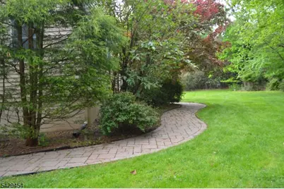 40 Newland Ct, Bridgewater Twp., NJ 08807 - Photo 27