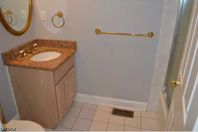 40 Newland Ct, Bridgewater Twp., NJ 08807 - Photo 15