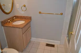 40 Newland Ct, Bridgewater Twp., NJ 08807 - Photo 15