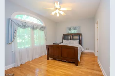 40 Newland Ct, Bridgewater Twp., NJ 08807 - Photo 19