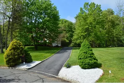 40 Newland Ct, Bridgewater Twp., NJ 08807 - Photo 33