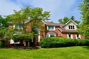 40 Newland Ct, Bridgewater Twp., NJ 08807 - Photo 1
