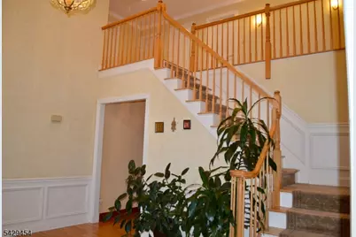 40 Newland Ct, Bridgewater Twp., NJ 08807 - Photo 5
