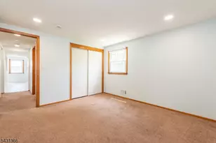 75 Star Lake Rd, Bloomingdale, NJ 07403 - Photo 9