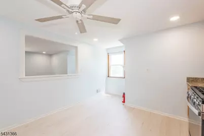 75 Star Lake Rd #2, Bloomingdale, NJ 07403 - Photo 11