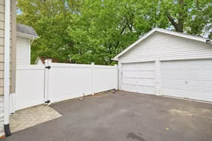 615 Spruce St, Roselle, NJ 07203 - Photo 31