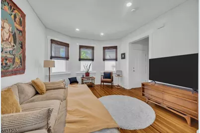 10 Vermont St, Maplewood, NJ 07040 - Photo 5