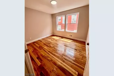 879 S 18th #1, Newark, NJ 07108 - Photo 9