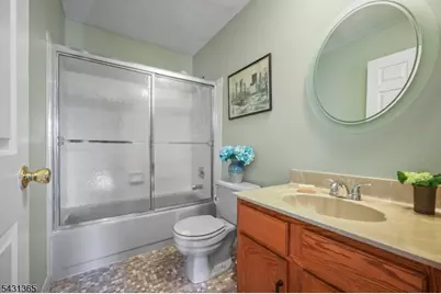 19 Plymouth Ln, Manalapan Township, NJ 07726 - Photo 17