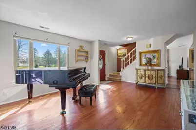 19 Plymouth Ln, Manalapan Township, NJ 07726 - Photo 5
