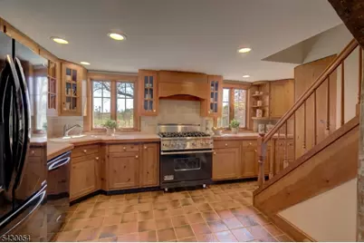 77 Homestead Rd, Tewksbury Township, NJ 07830 - Photo 11