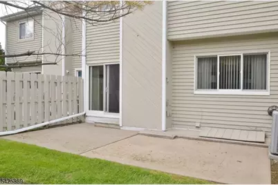 110 Castle Ridge Dr, East Hanover Township, NJ 07936 - Photo 23
