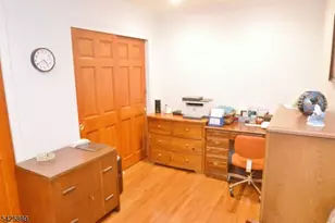 110 Castle Ridge Dr, East Hanover Township, NJ 07936 - Photo 21