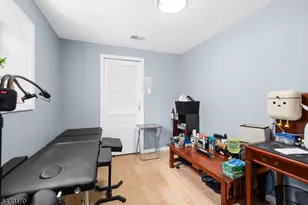 210 Alps Rd, Wayne, NJ 07470 - Photo 17