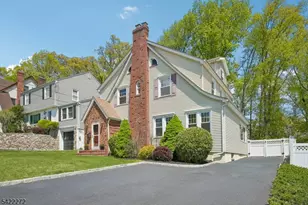 90 Morningside Rd, Verona, NJ 07044 - Photo 3