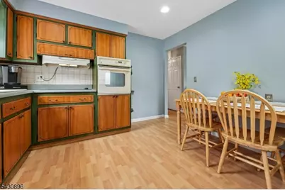 30 Seminole Ave, Parsippany, NJ 07034 - Photo 9