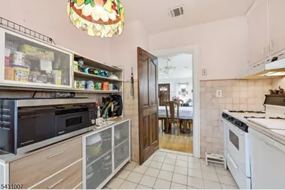 161 South Pkwy, Clifton, NJ 07014 - Photo 7