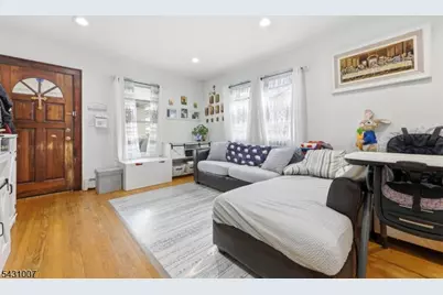 161 South Pkwy, Clifton, NJ 07014 - Photo 3