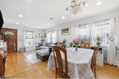 161 South Pkwy, Clifton, NJ 07014 - Photo 5